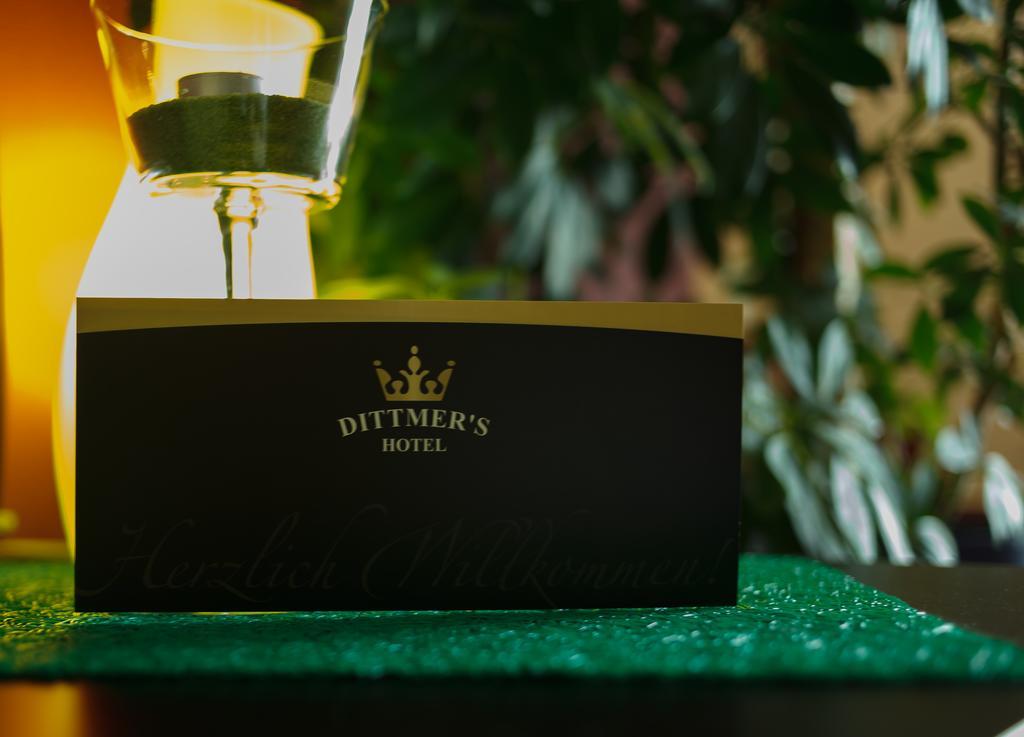 Dittmers Hotel Фленсбург Екстер'єр фото