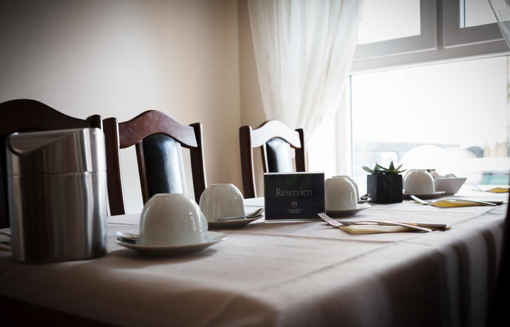 Dittmers Hotel Фленсбург Екстер'єр фото